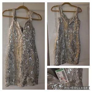 *NEW* Silver Sequins Dress Size Medium